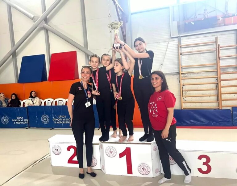 okul-sporlari-artistik-cimnastik-musabakalari-tamamlandi-eL744nda.jpg